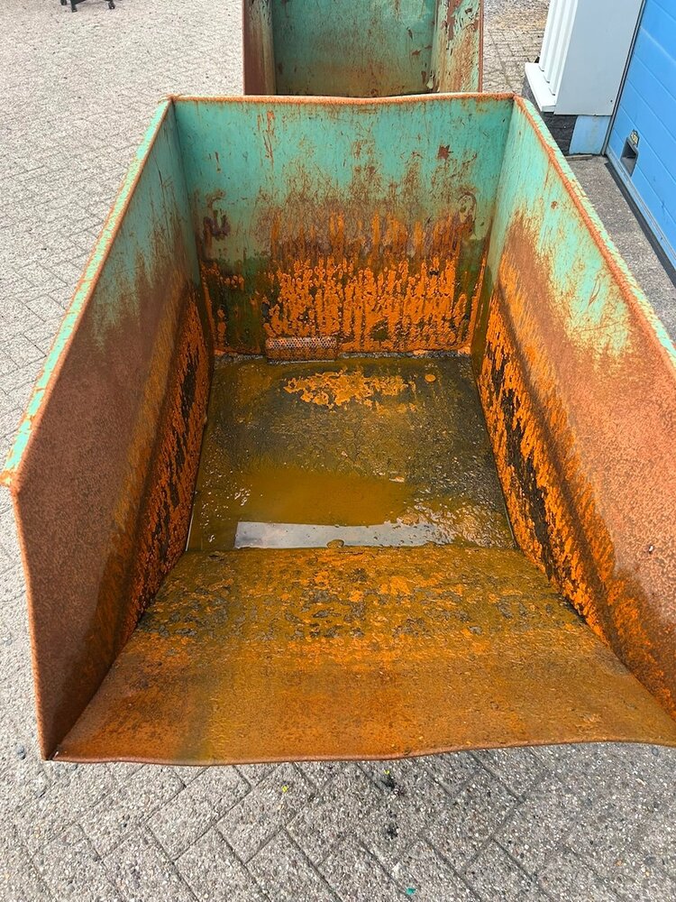 Gebruikte kantelbakken 1400x800x1100mm (2st)