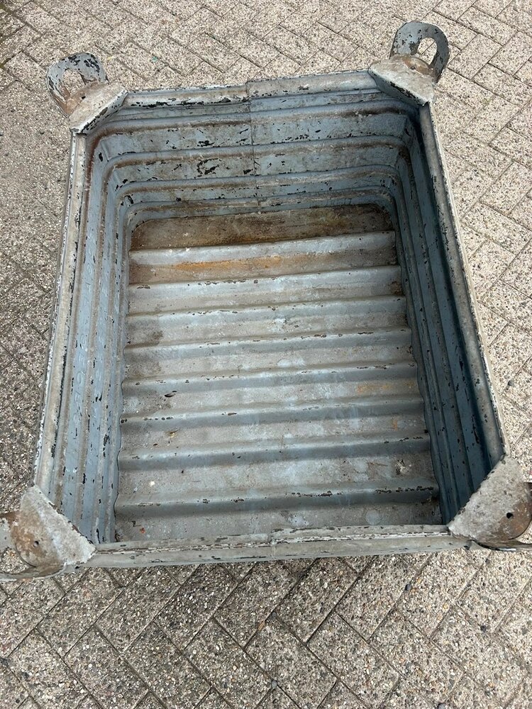 Partij aanbieding 10x Gebruikte stapelbak staal 1000x800x600mm grijs gelakt Partij aanbieding 10x Gebruikte stapelbak staal 1000x800x600mm grijs gelakt