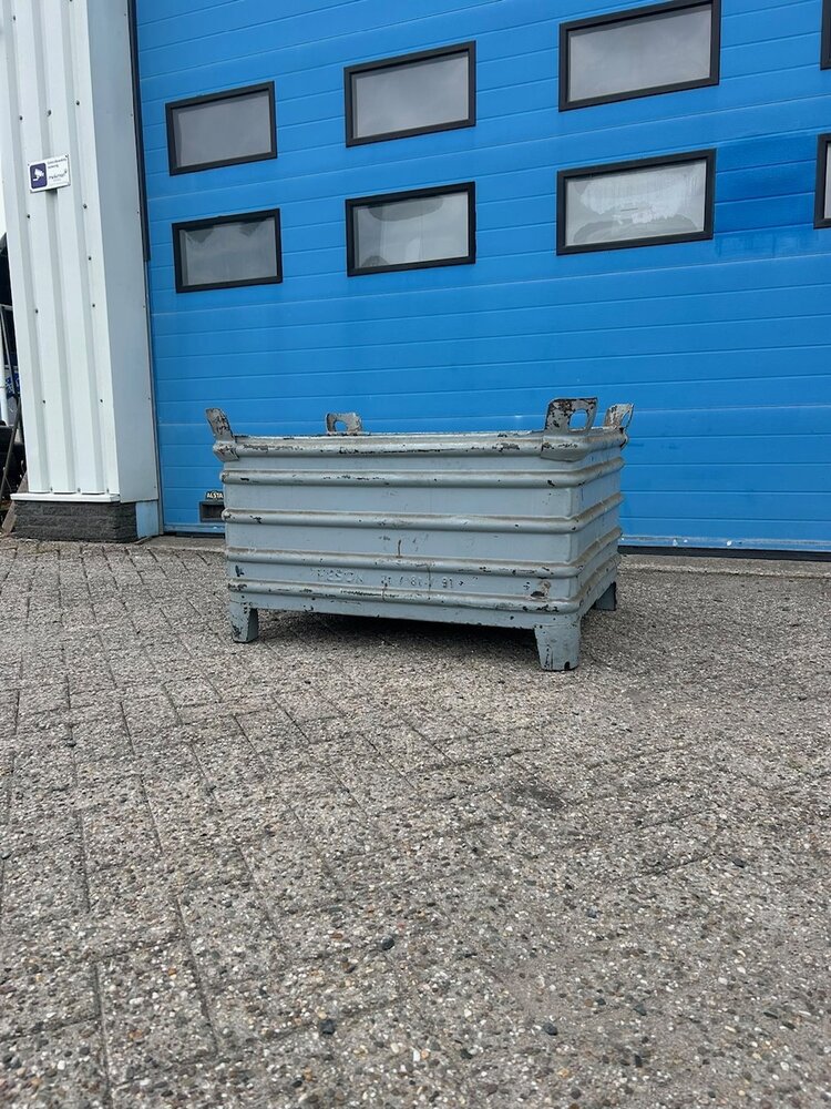Partij aanbieding 10x Gebruikte stapelbak staal 1000x800x600mm grijs gelakt Partij aanbieding 10x Gebruikte stapelbak staal 1000x800x600mm grijs gelakt