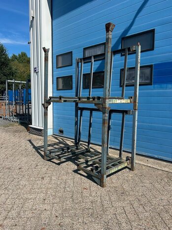 Gebruikte Enkelzijdige stapelbare glasbok 1400x800x1100mm Gebruikte Enkelzijdige stapelbare glasbok 1400x800x1100mm