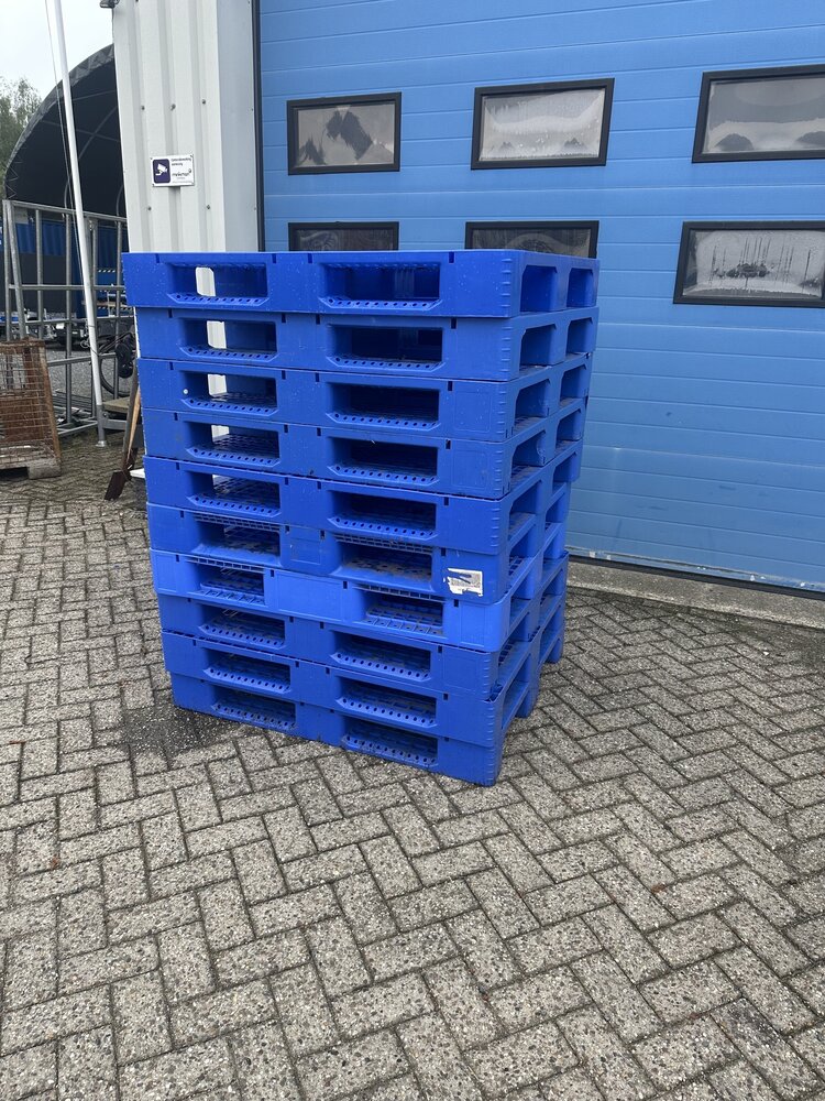 Kunststof pallet 1200x1000mm blauw Kunststof pallet 1200x1000mm blauw