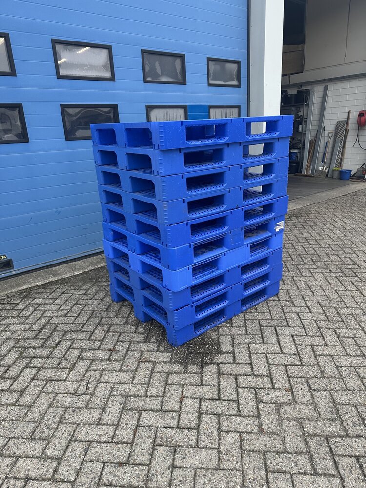 Kunststof pallet 1200x1000mm blauw Kunststof pallet 1200x1000mm blauw