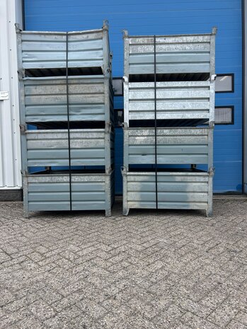 Partij gebruikte stalen bakken (8st) 1200x1000x600mm Partij gebruikte stalen bakken (8st) 1200x1000x600mm
