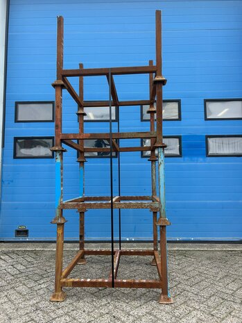 Partij gebruikte bouwracks (4st) 1000x1000x640mm Partij gebruikte bouwracks (4st) 1000x1000x640mm