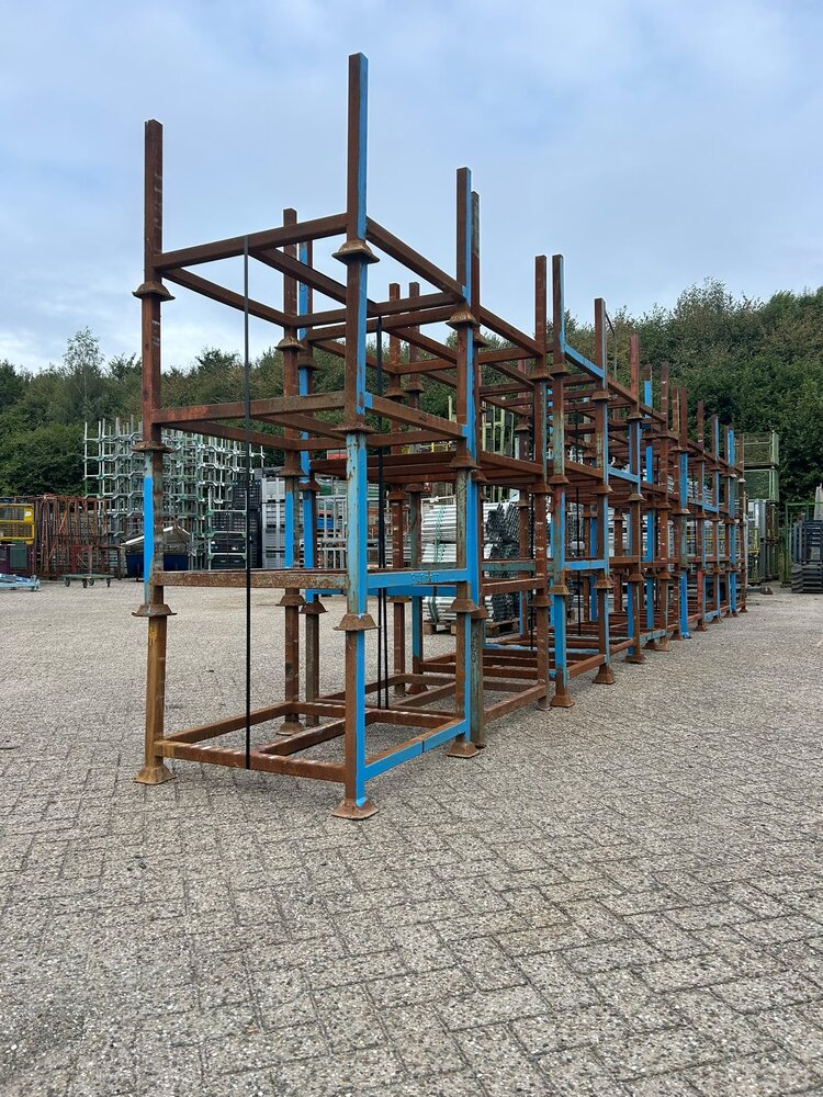 Partij gebruikte bouwracks (4st) 1000x1000x640mm Partij gebruikte bouwracks (4st) 1000x1000x640mm