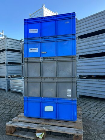 Partij (5st) gebruikte kunststof bakken 800x600x300mm Partij (5st) gebruikte kunststof bakken 800x600x300mm