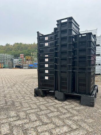 Partij (66st) gebruikte kunststof bakken 450x270x400mm Partij (66st) gebruikte kunststof bakken 450x270x400mm