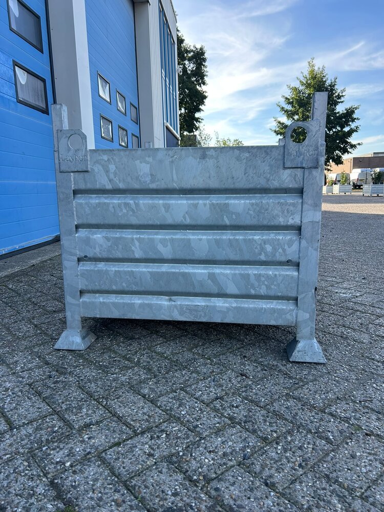 Gebruikte stalen stapelbak 1300x900x870mm Gebruikte stalen stapelbak 1300x900x870mm