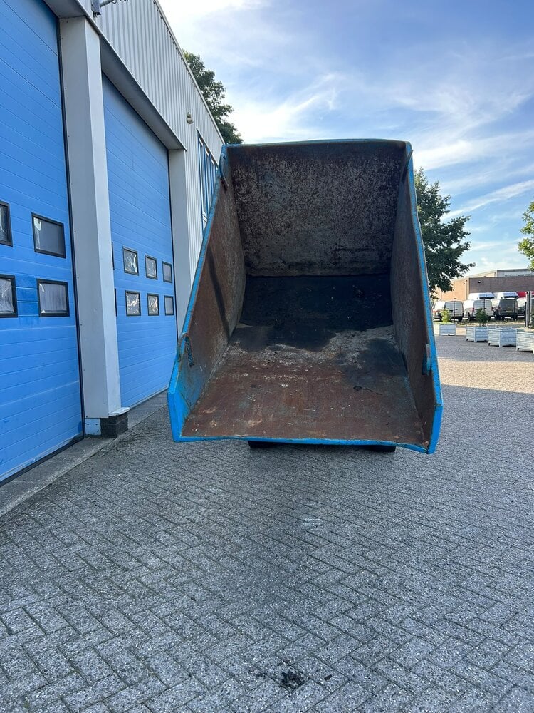 Gebruikte kantelbak 1800x1000x1200mm 1700L