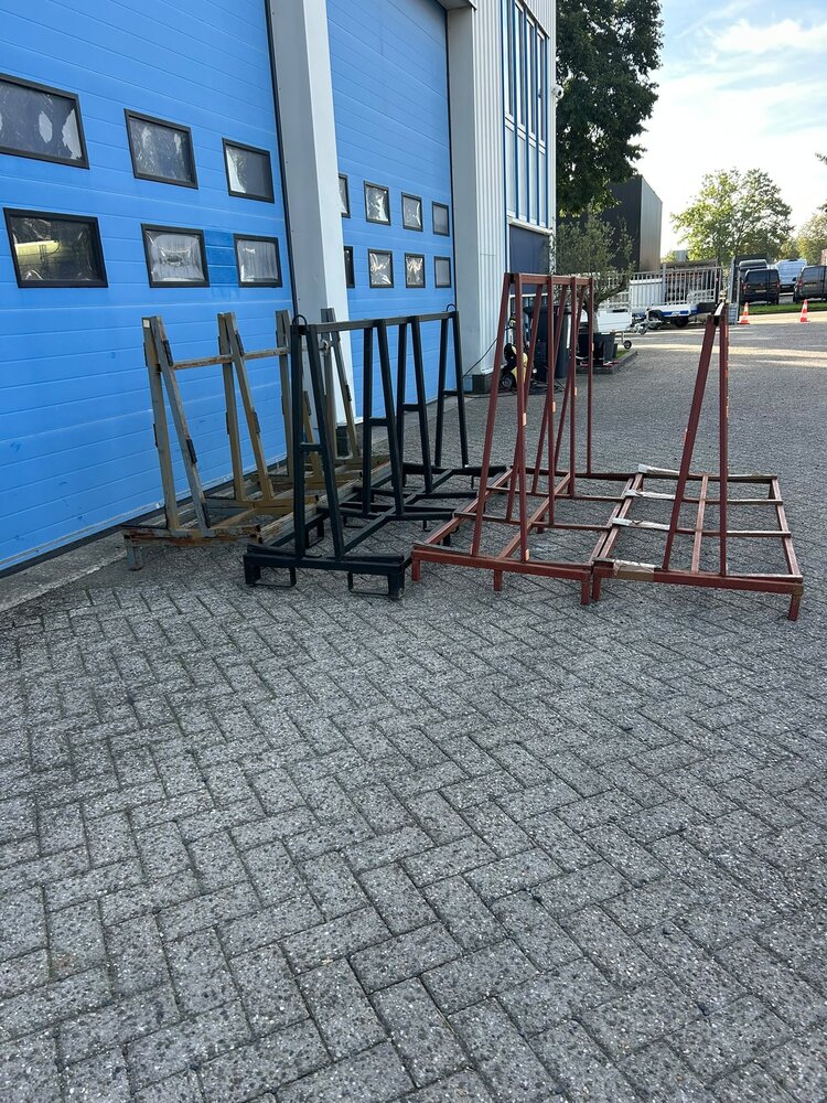 Diverse gebruikte dubbelzijdige glasbokken Diverse gebruikte dubbelzijdige glasbokken