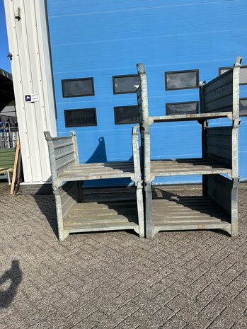 Partij (9st) gebruikte stalen stapelbak 1200x1000x600mm Partij (9st) gebruikte stalen stapelbak 1200x1000x600mm