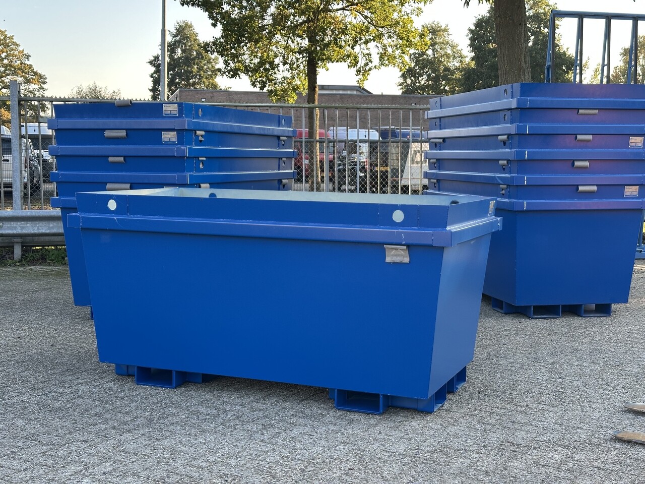 Nieuwe Schrootbak 2m3 Nieuwe Schrootbak 2m3