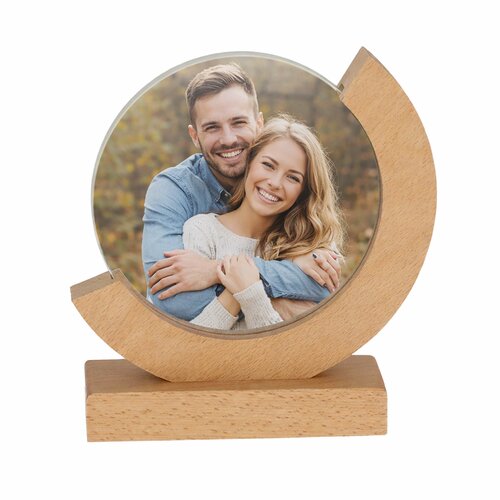 Foto op glas met houten standaard – gepersonaliseerd cadeau met eigen foto – uniek fotocadeau voor koppel, familie of herdenking – snelle levering België & Nederland