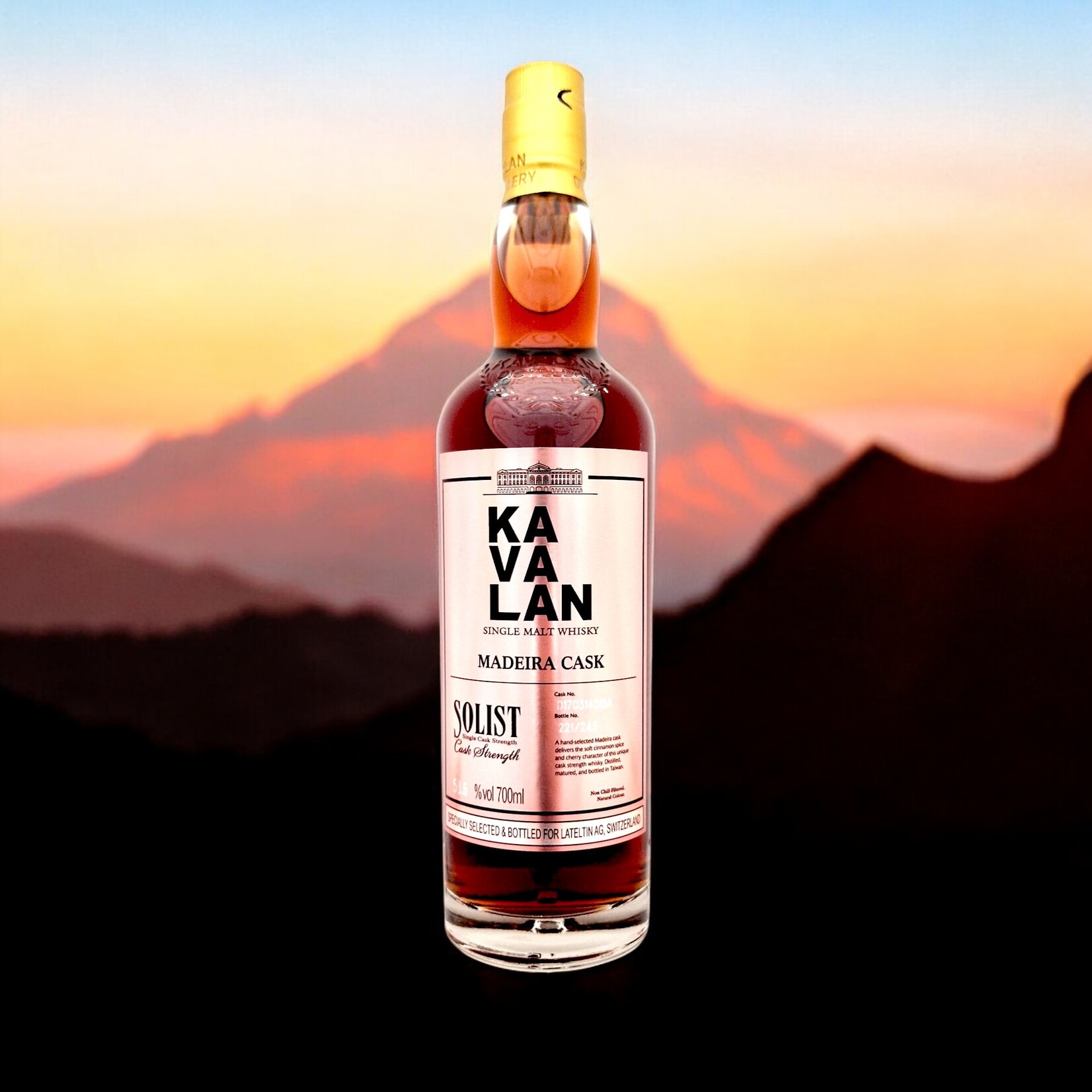 KAVALAN KAVALAN SOLIST MADEIRA CASK LATELTIN SINGLE MALT SCOTCH WHISKY