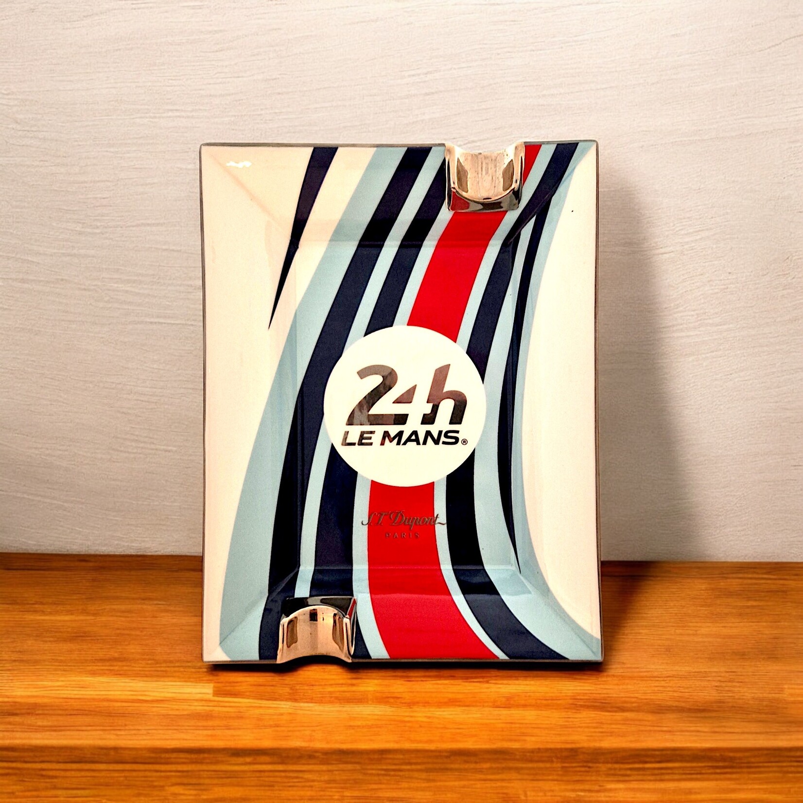 ST DUPONT ST DUPONT ASHTRAY LE MANS WHITE