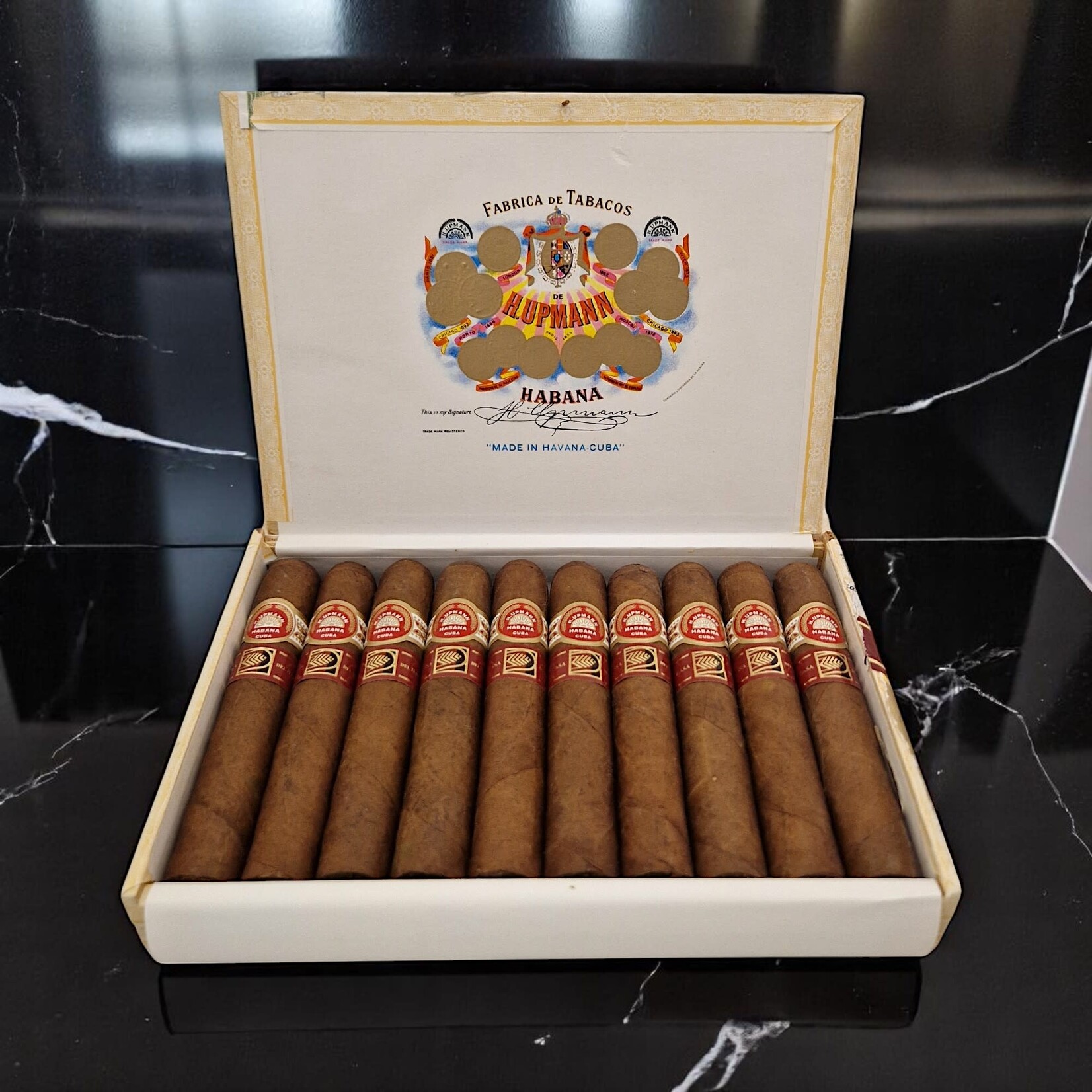 H. UPMANN H. UPMANN ROYAL ROBUSTO  / 10