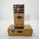 JOSE L PIEDRA JOSE L. PIEDRA CAZADORES FULL BOX 12'S