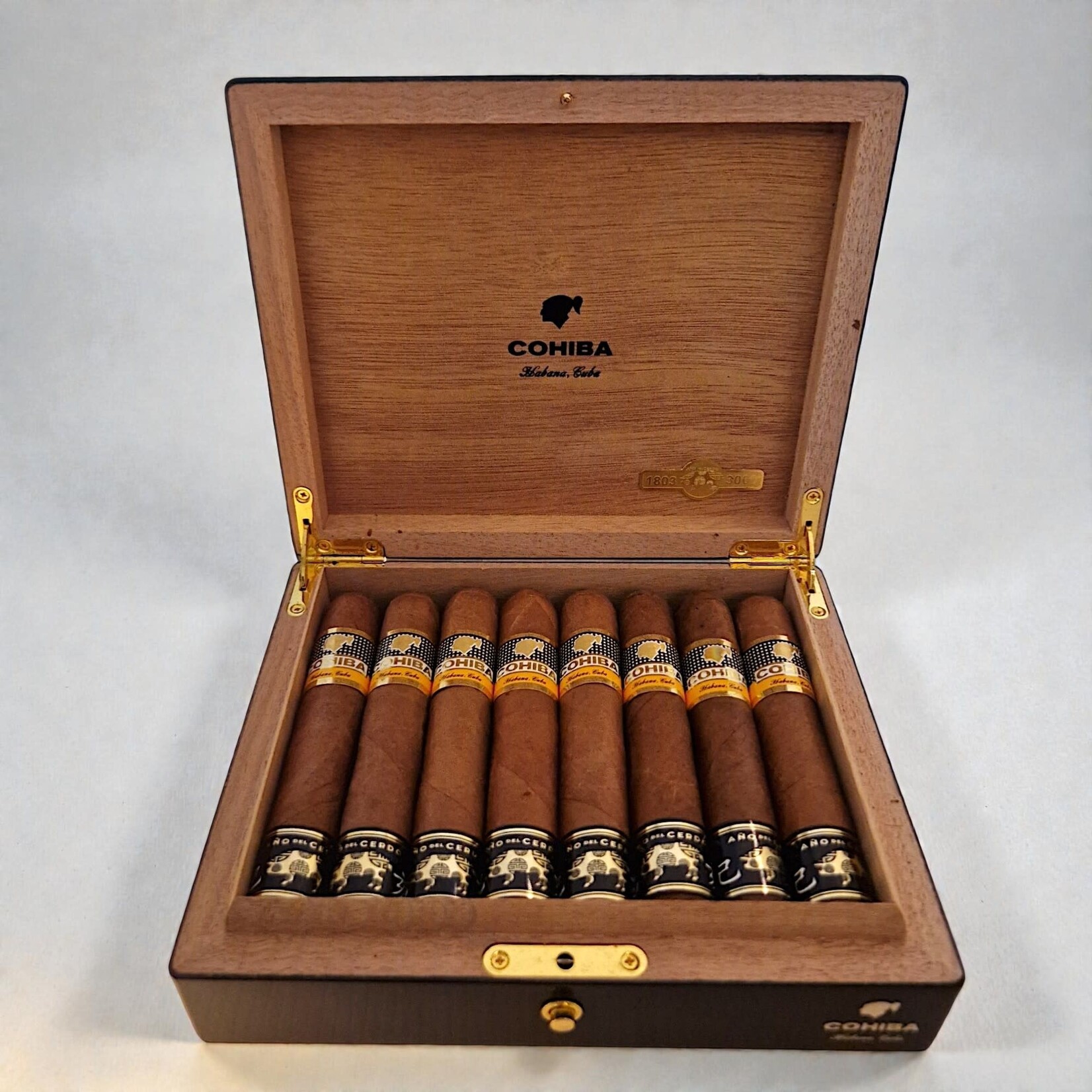COHIBA COHIBA ROBUSTO 8+8 AÑO DEL CERDO - FULL BOX
