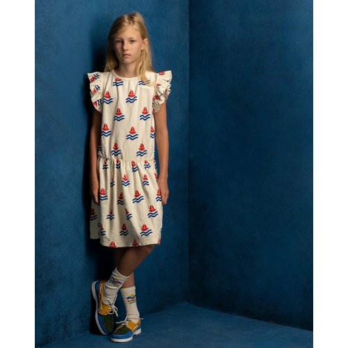 Bonmot Organic Mouwloze jurk met frills en all-over bootjes print in gebroken wit