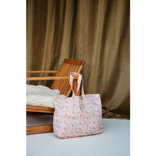 Louise Misha Tote bag met prachtige roze bloemenprint