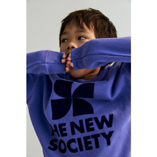 the new society Logo sweater in helder blauw
