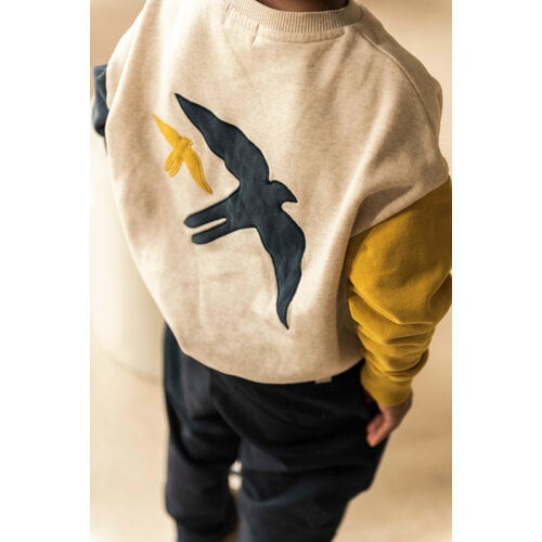 JENEST Lucky Bird Sweater Ecru Melange / Gold/Blue JENEST Lucky Bird Sweater Ecru Melange / Gold/Blue