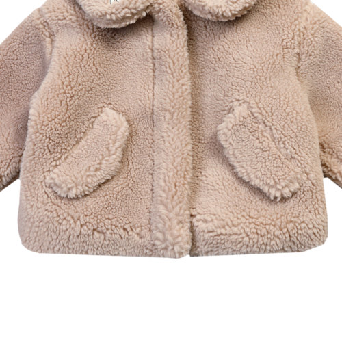 Donsje Baby jasje met konijntjes op de kraag Donsje Baby jasje met konijntjes op de kraag