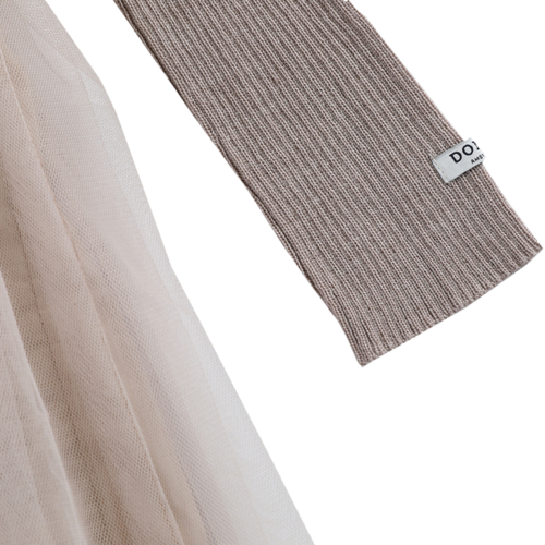 Donsje Jurk met tulle rok in roze kleur Donsje Jurk met tulle rok in roze kleur