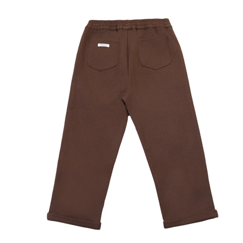 Donsje Stoere broek met zakken in een donker bruine kleur Donsje Stoere broek met zakken in een donker bruine kleur