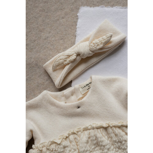 1 + in the family Ecru baby haarband met knoop detail