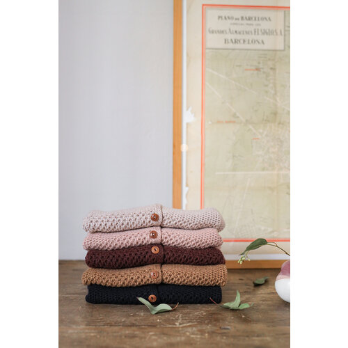 1 + in the family Bruin merino baby vestje