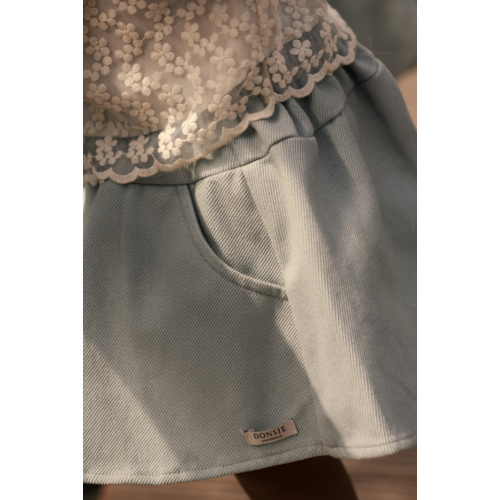 Donsje Wijde short in licht blauw