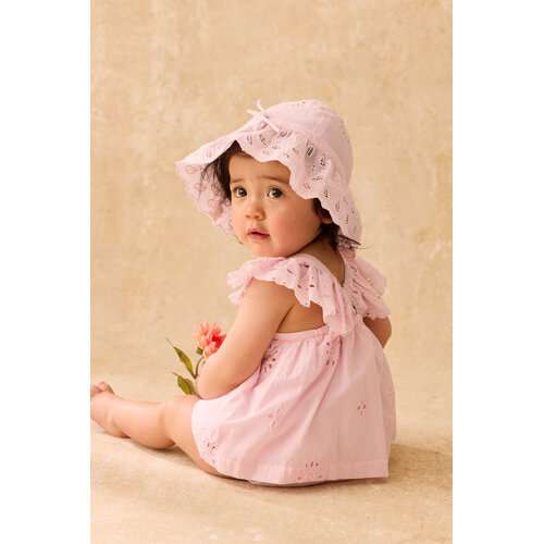 Louise Misha Roze zonnehoedje