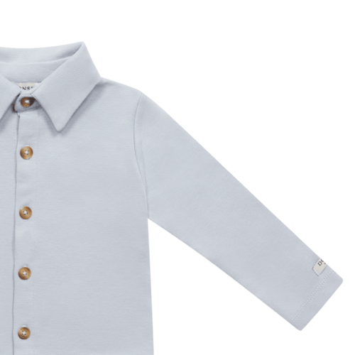 Donsje Zachte blouse met kraagje in licht blauwe Donsje Zachte blouse met kraagje in licht blauwe