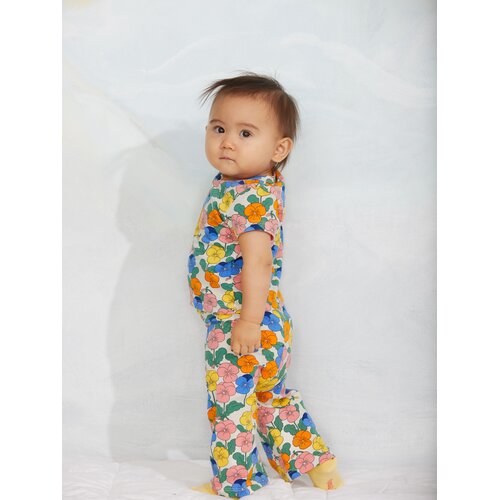 Mini Rodini T-shirt met gekleurde all-over viooltjes print Mini Rodini T-shirt met gekleurde all-over viooltjes print