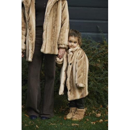 Donsje Oversized jas in imitatie bont Donsje Oversized jas in imitatie bont