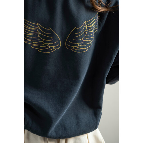 JENEST Donkere sweater met vleugel detail