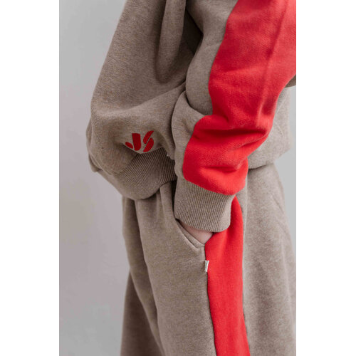JENEST Sportieve sweater met rood detail JENEST Sportieve sweater met rood detail