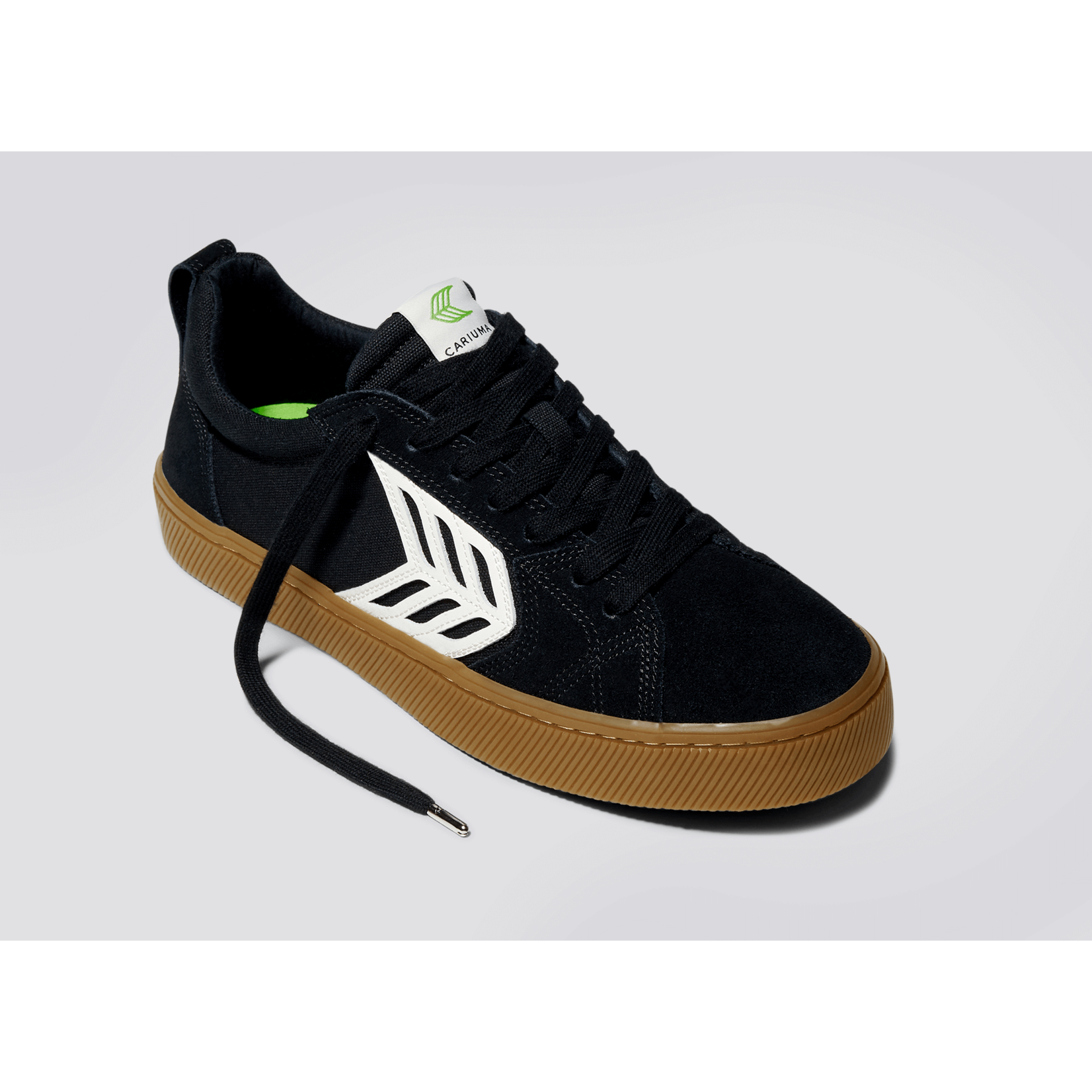 cariuma catiba skateshoe zwart gum