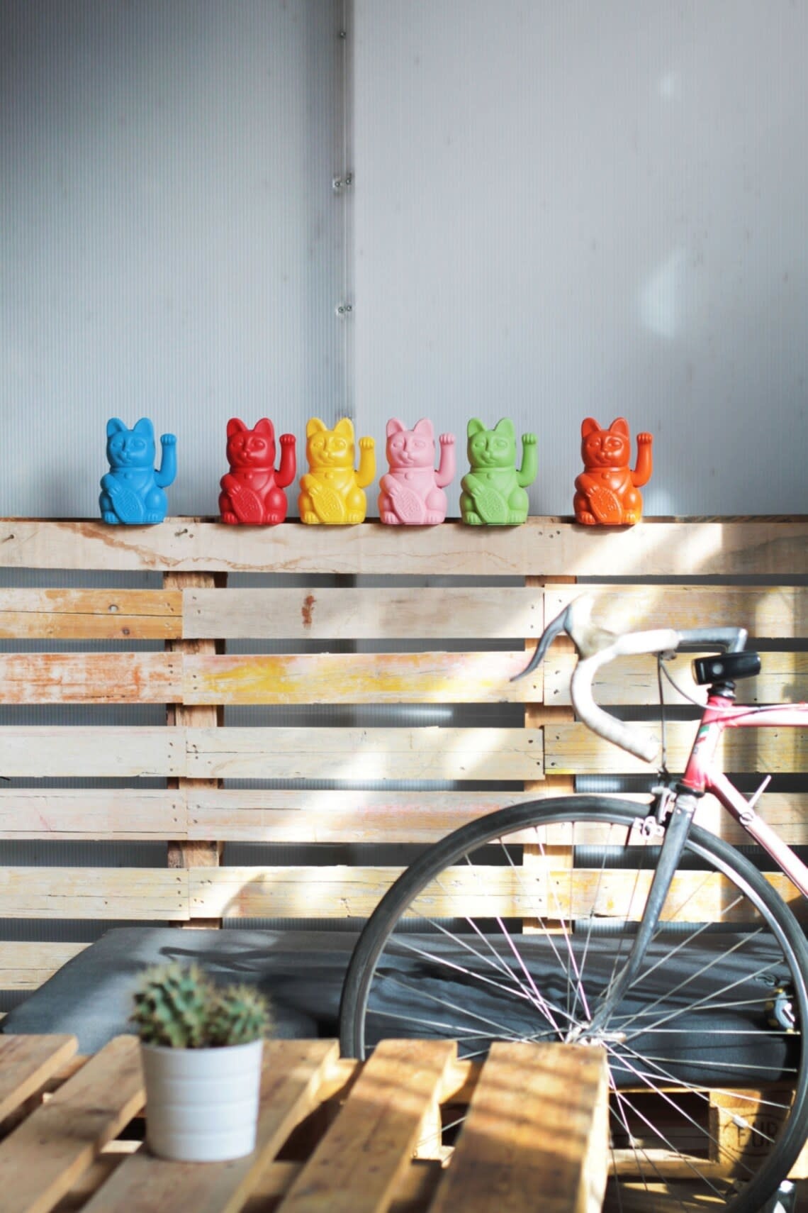 Diminuto Cielo Lucky Cats in verschillende kleuren