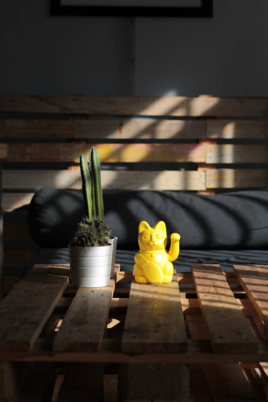 Diminuto Cielo Lucky Cats in verschillende kleuren