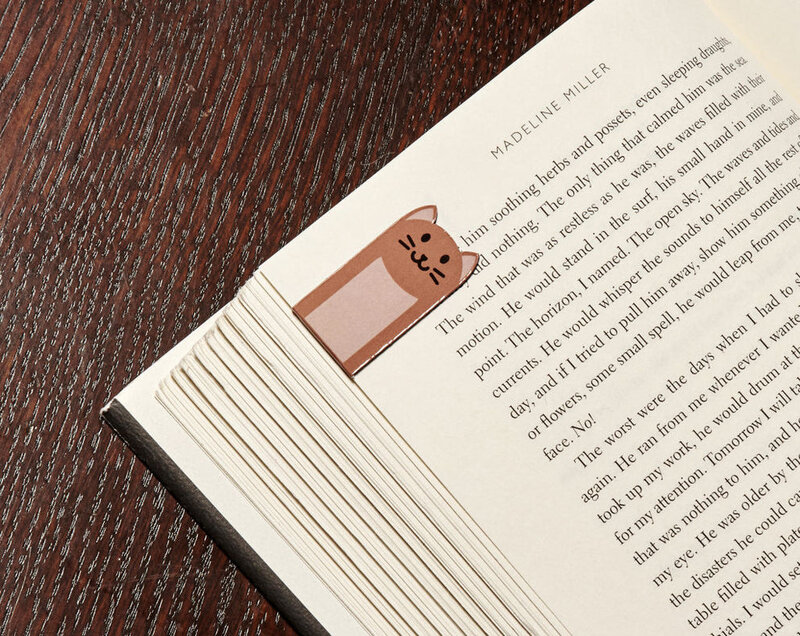 Kikkerland Kikkerland Magnetic Bookmark Cats