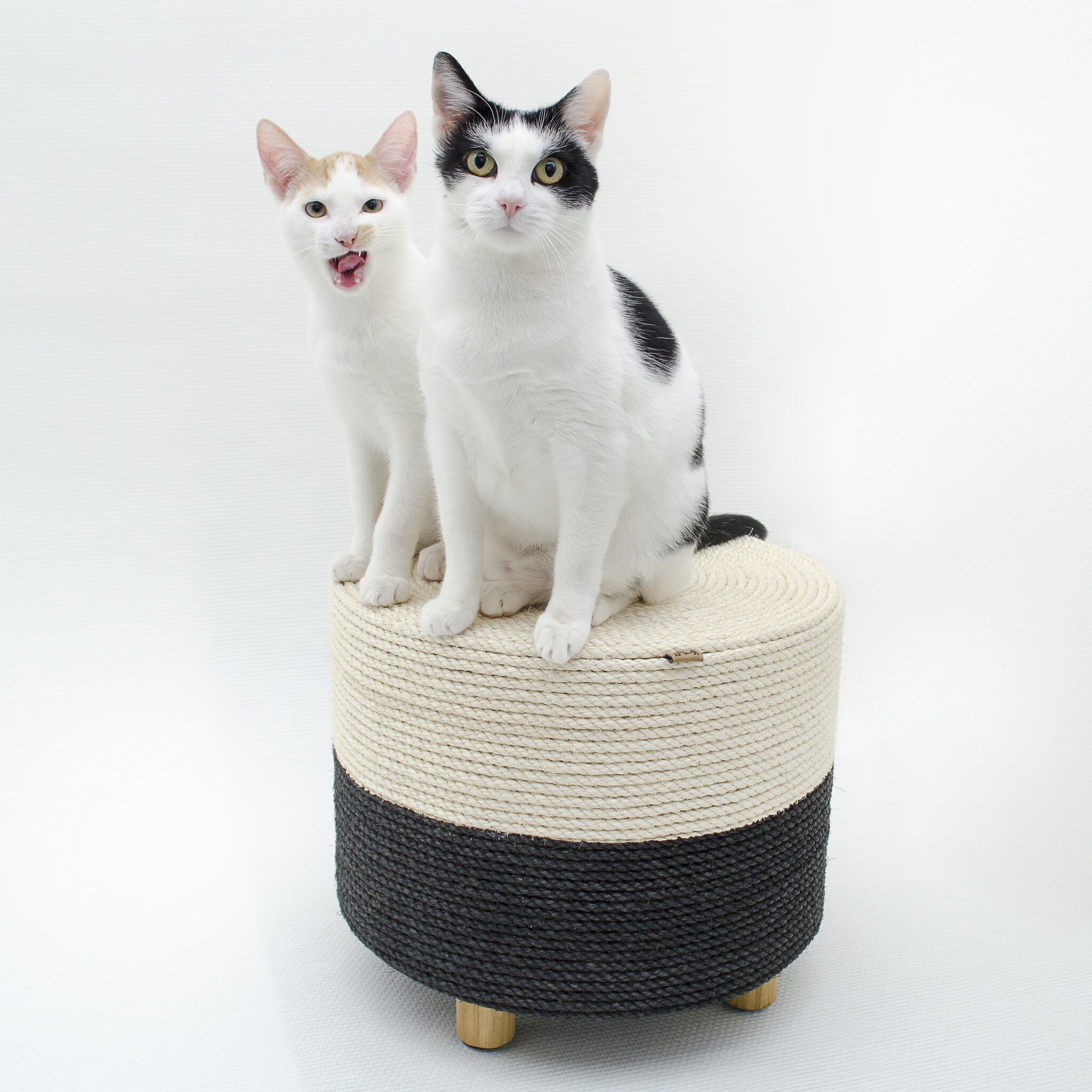 Kat & Krabpoef naturel / zwart - duurzaam & handgemaakt