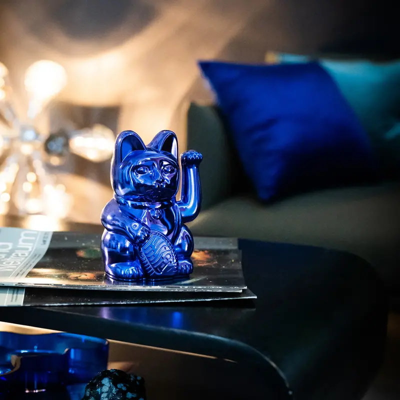 Lucky Cat Cosmic / Shiny Blue