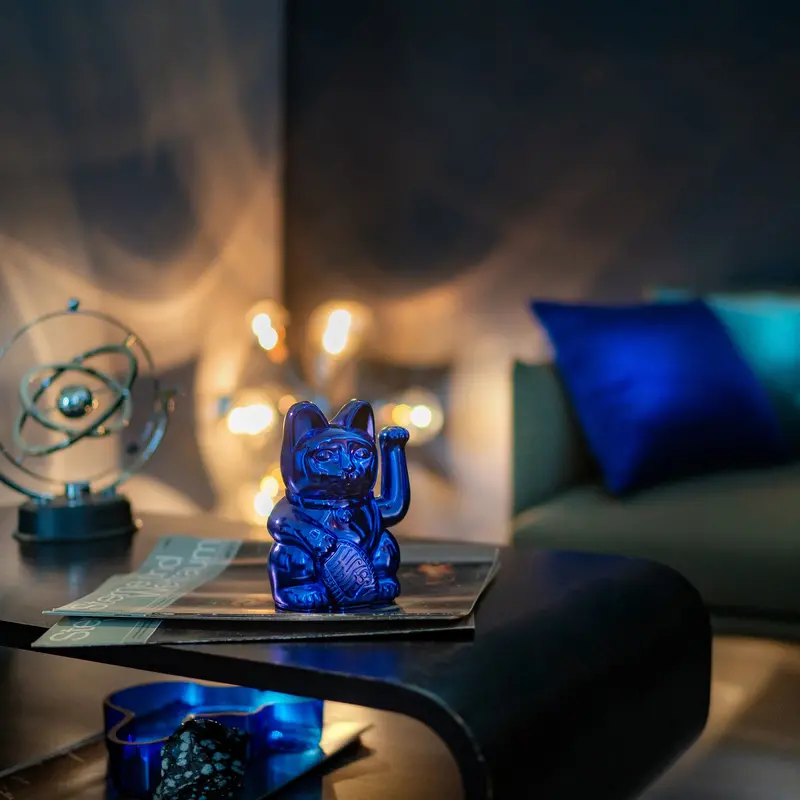 Lucky Cat Cosmic / Shiny Blue