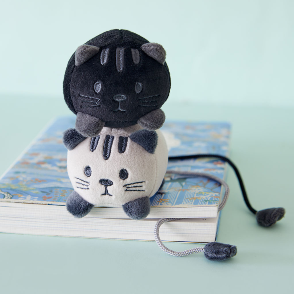 Balvi Balvi boekenlegger fluffy kitty - zwart polyester