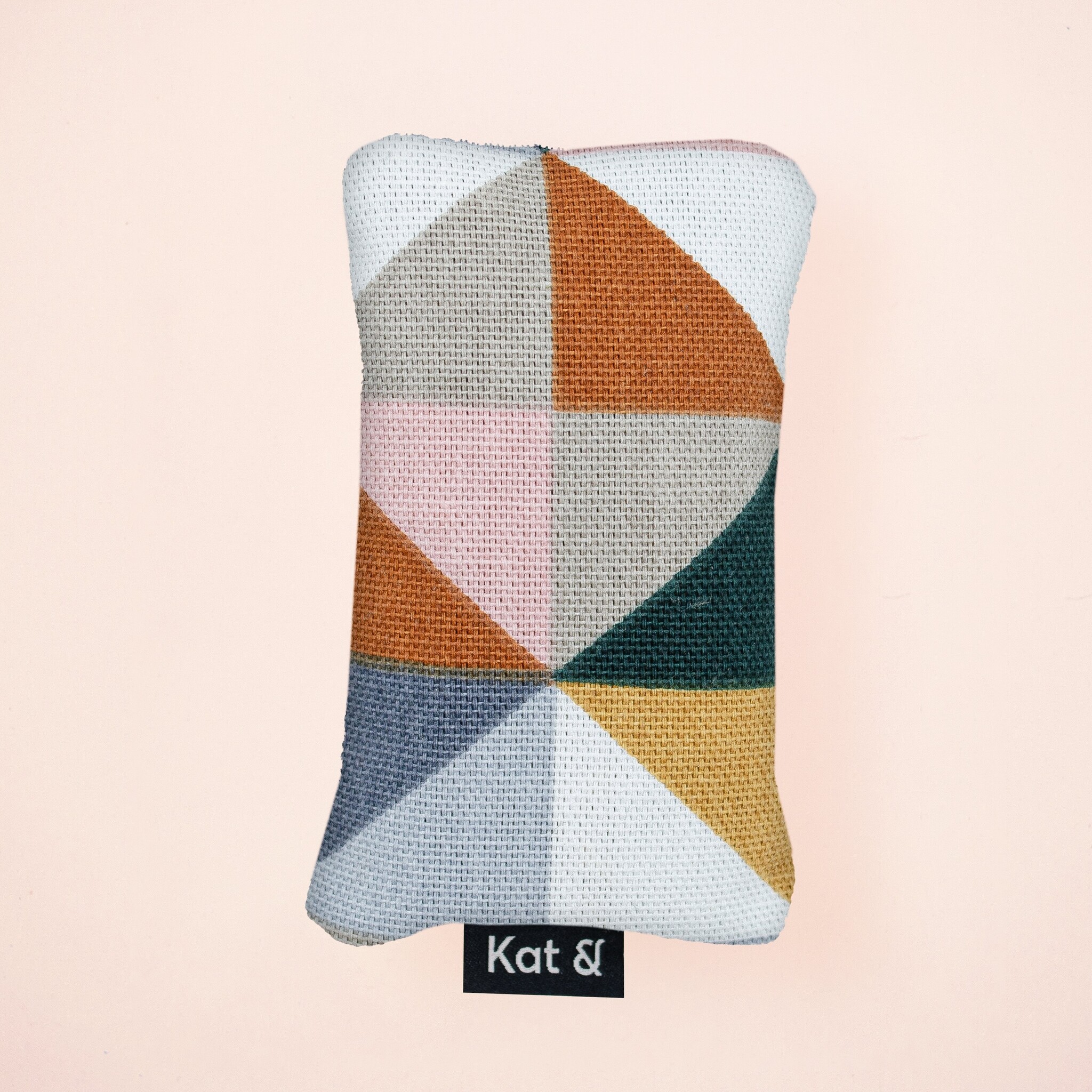 Kat & Kat & valeriaankussentje