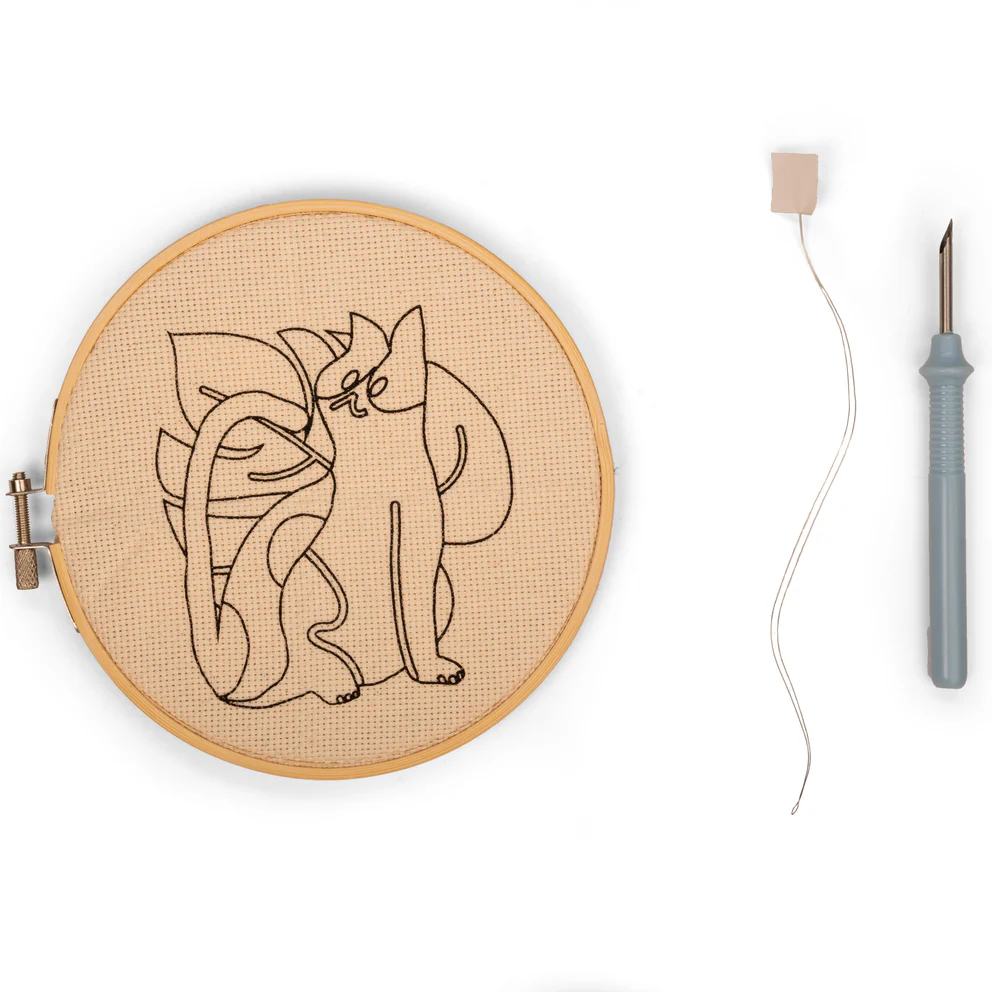 Kikkerland Kikkerland cat punch needle kit
