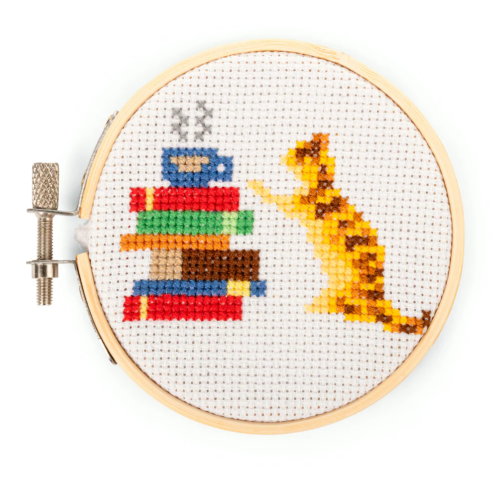 Kikkerland Cat, books & coffee mini cross stitch embroidery