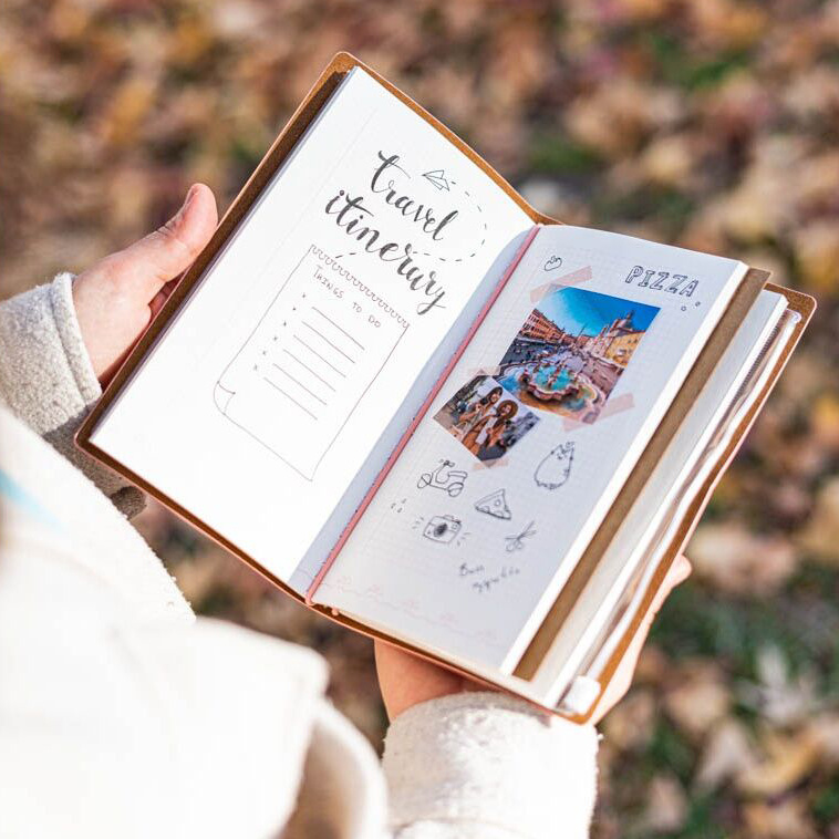 Pusheen Pusheen travel notebook